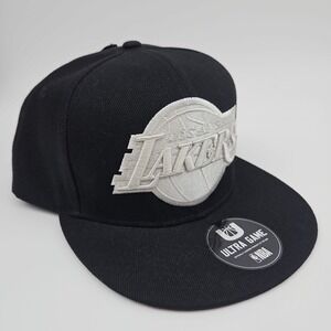 Los Angeles Lakers Hat Cap Ultra Game NBA Flat Bill‎ Snapback Black/White New